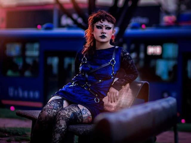 LaurenStrong - Live porno og sexkamera - 22268621