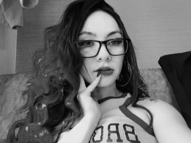 ValeryHarllow - Live sexe cam - 22273977