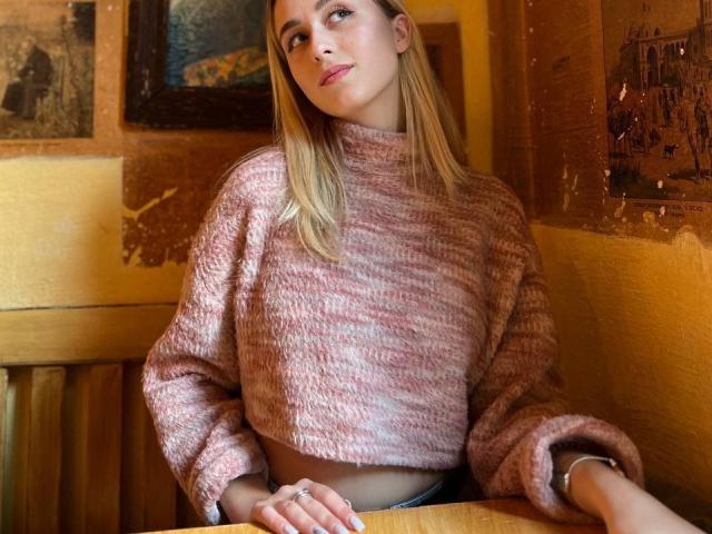 Izida - сексуальная веб-камера в реальном времени - 22276553