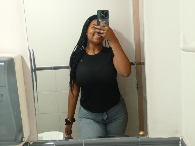 CindyRousse - Live sex cam - 22276721