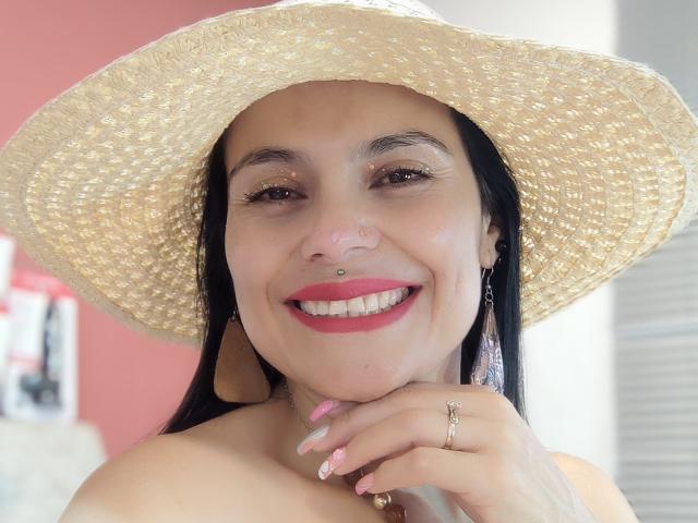 CharlotteCrofort - Sexe cam en vivo - 22280525