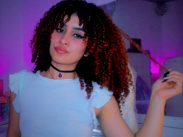 AmaiaEscotet - сексуальная веб-камера в реальном времени - 22281805