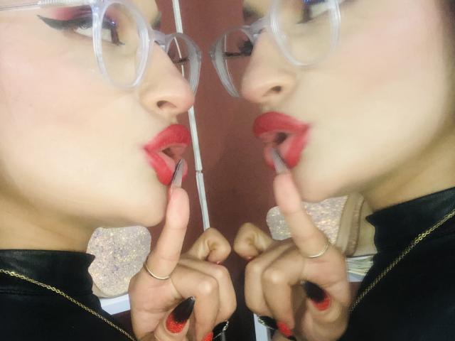 AmeliePiera - Sexe cam en vivo - 22289261