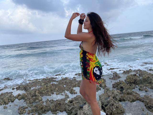 AmelieMuller - Live porn &amp; sex cam - 22290021