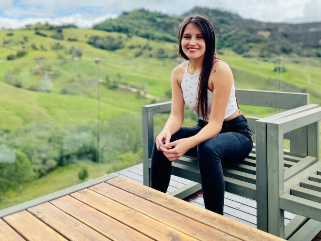 AmelieMuller - Porno na żywo i seks kamera - 22290093