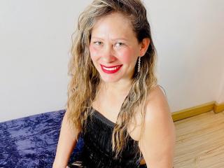 AmelySuarth - Live porn &amp; sex cam - 22301269