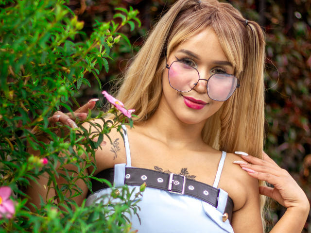 TessaMoretti - Live porn &amp; sex cam - 22303001