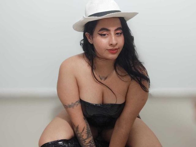 NoemiAndJhon - Live porn &amp; sex cam - 22303997