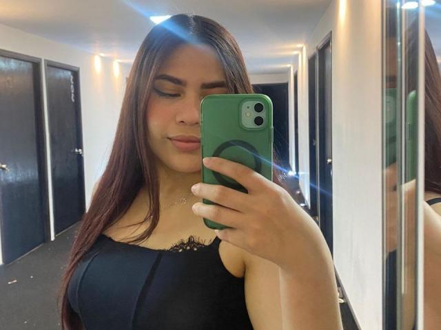 SamanthaHarper - Live sex cam - 22304241