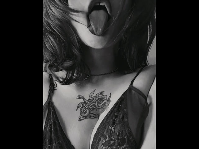 MaiaThunder - Élő pornó és szexkamera - 22305377