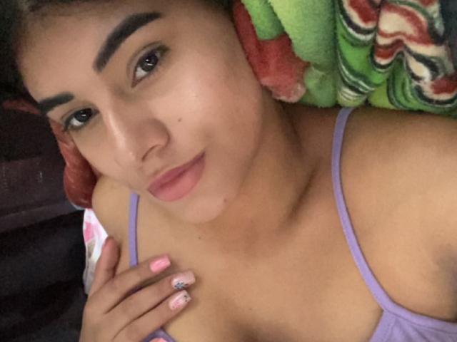 AbbyKey - Live sexe cam - 22321909