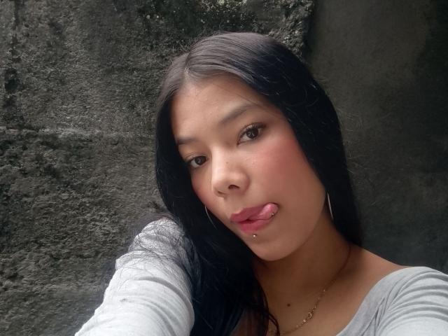 SalmaVitori - Live porn &amp; sex cam - 22322005