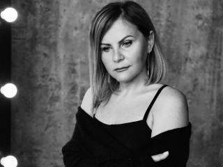 ElizabethMm - Camera khiêu dâm &amp; quyến rũ trực tiếp - 22323585