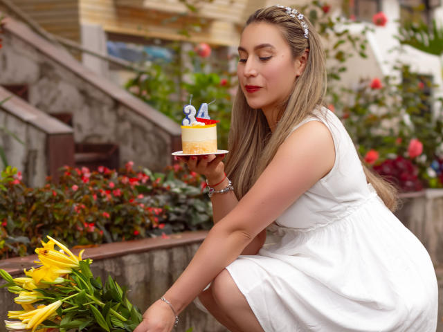 AliceDussan - Live porn &amp; sex cam - 22326437