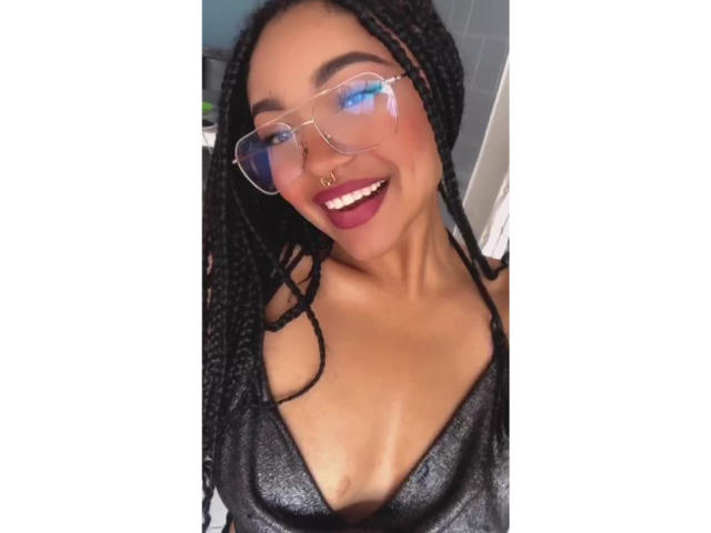 DionneRosse - Live porn &amp; sex cam - 22327041