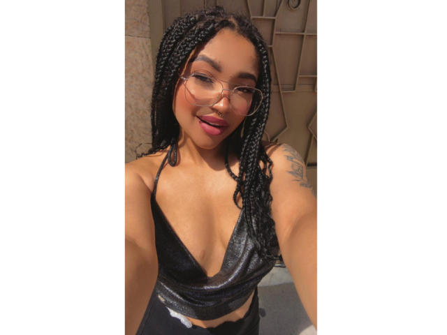 DionneRosse - Live porn &amp; sex cam - 22327065