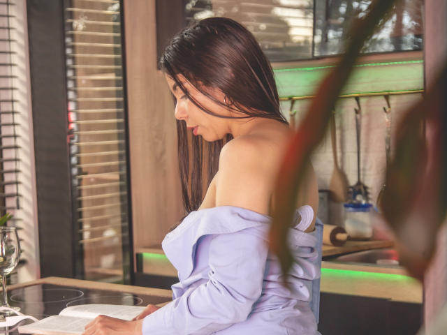 CarliinaSoussa - Porno na żywo i seks kamera - 22331565