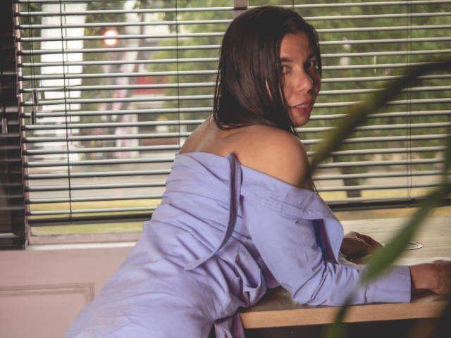 CarliinaSoussa - сексуальная веб-камера в реальном времени - 22331573