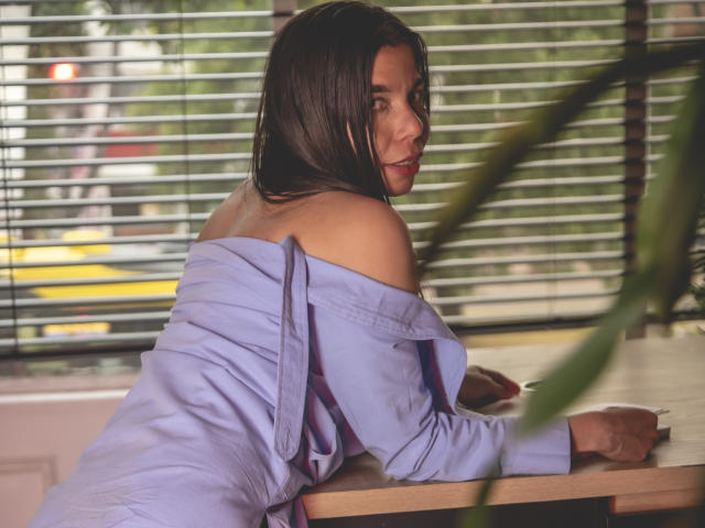 CarliinaSoussa - פורנו בשידור חי ומצלמת סקס - 22331577