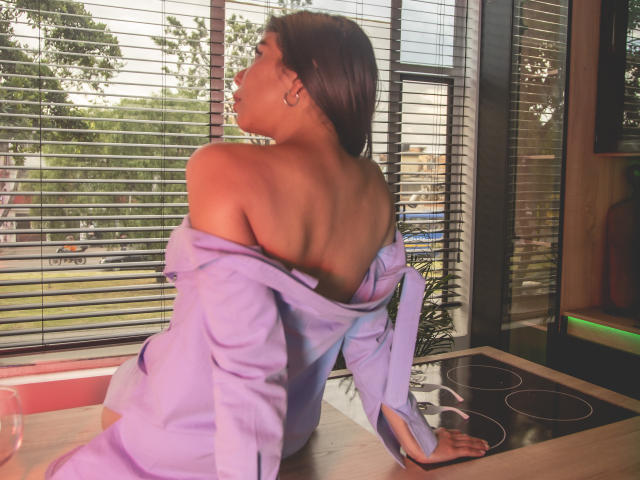 CarliinaSoussa - Live Sex Cam - 22331629