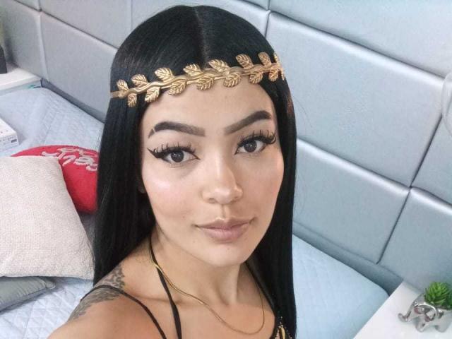 MelodyBellanova - Live porn &amp; sex cam - 22350441