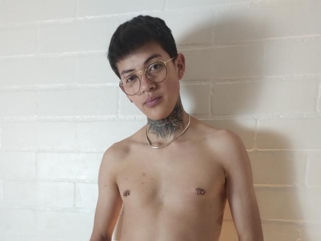 AxellBass - Live sex cam - 22353533