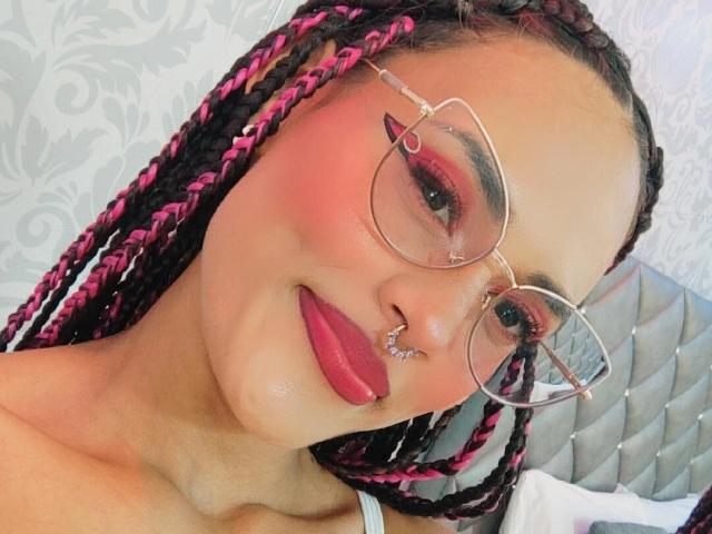 MelisaSavino - Porno na żywo i seks kamera - 22363685