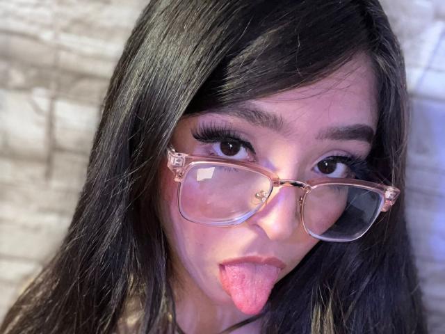 EvaMcAllister - Live porn &amp; sex cam - 22365217