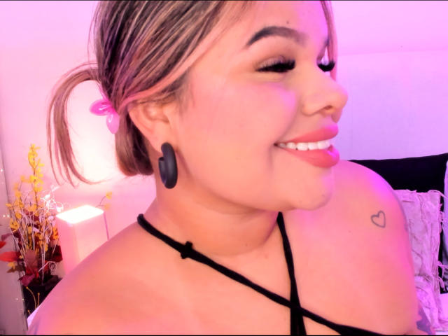 JulianaSousa - Live porn &amp; sex cam - 22368133