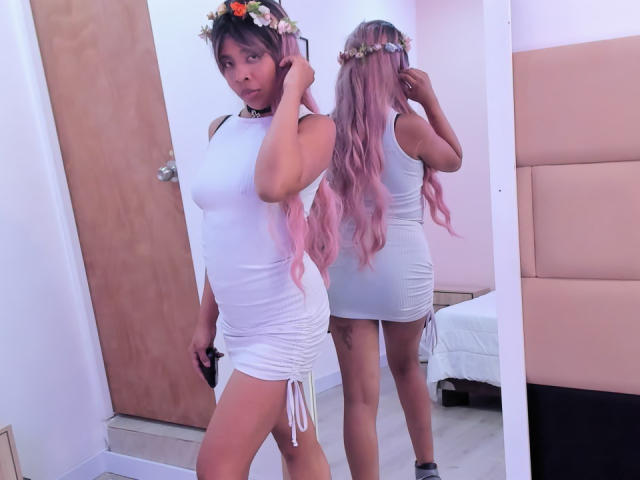 BrithanySweetie - Live sex cam - 22375797