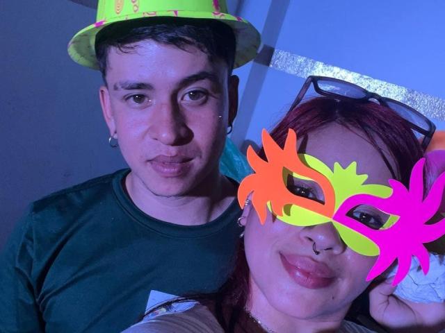 AaronEmma - Live porn &amp; sex cam - 22379429