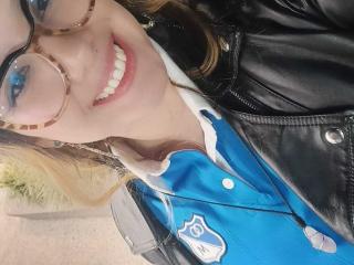 MeganHolt - Live porn &amp; sex cam - 22387161