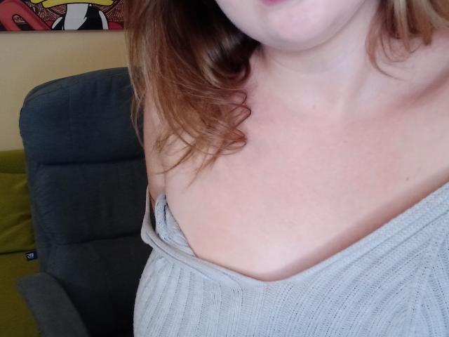 DiLaria - Live sex cam - 22387421