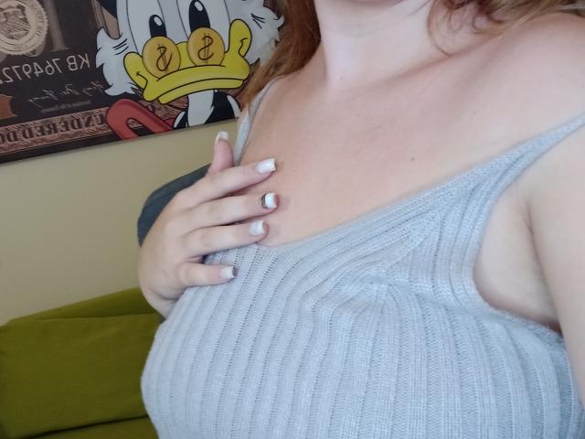 DiLaria - פורנו בשידור חי ומצלמת סקס - 22387457