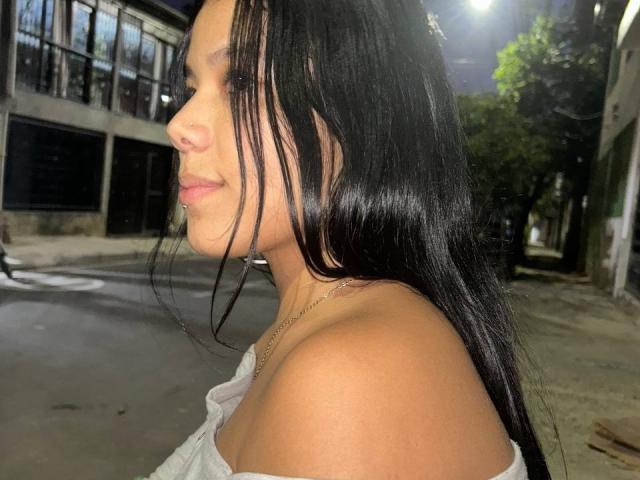 SalmaVitori - Live sex cam - 22394805