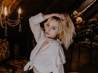 LisaMetalHoney - Live porn &amp; sex cam - 22395873