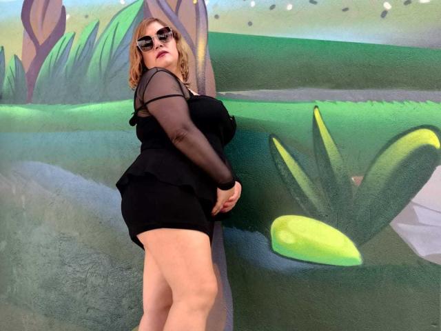 NatashaChaus - Camera khiêu dâm &amp; quyến rũ trực tiếp - 22397497