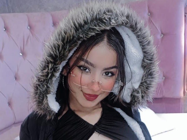 AshelyMiler - Live porn &amp; sex cam - 22401789