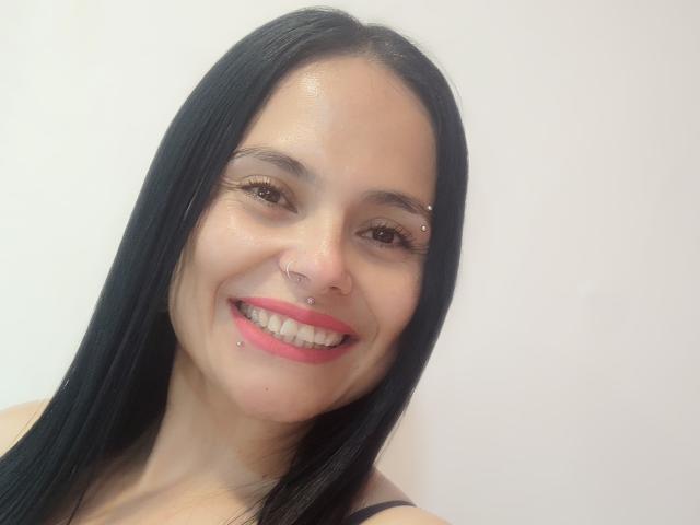 CharlotteCrofort - Porno na żywo i seks kamera - 22407809