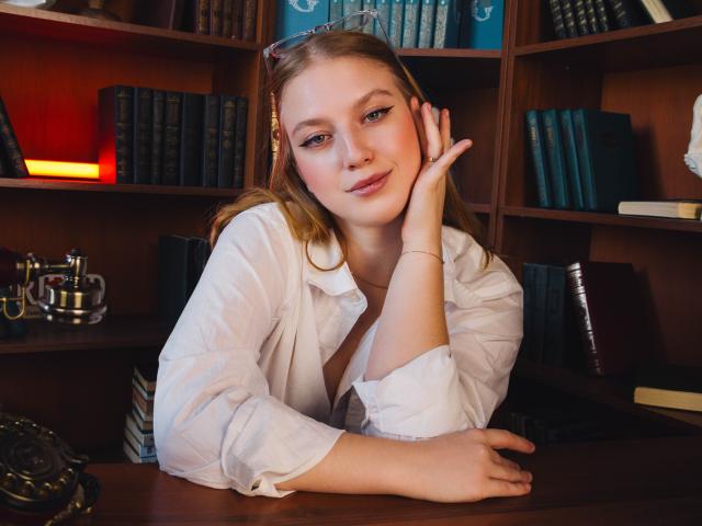 AgataDay - Live porn &amp; sex cam - 22408293