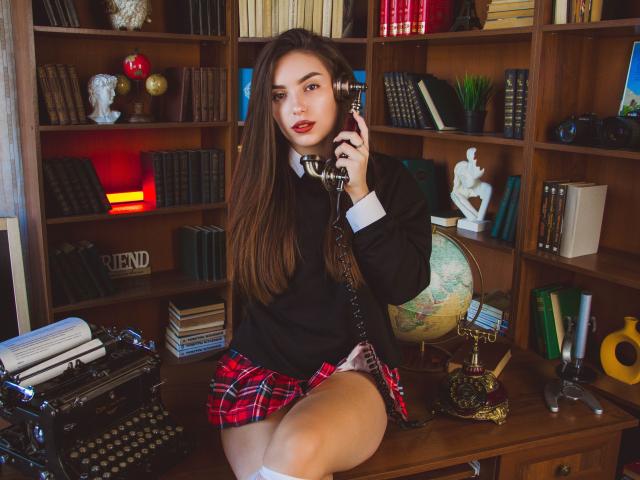 EmmaBettis - Live Sex Cam - 22408901