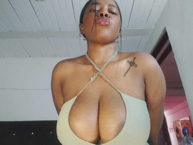 EmiraHot - Live porn &amp; sex cam - 22408949