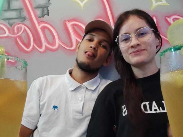 EmilyAndMaximo - Sexe cam en vivo - 22413553