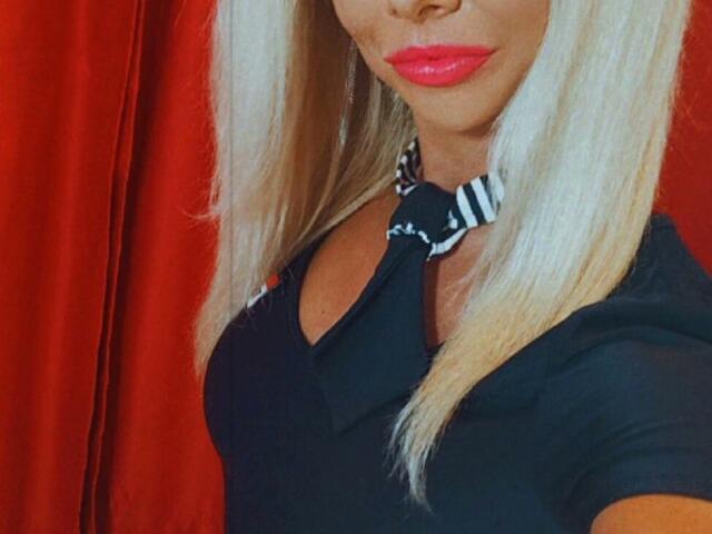 MoniqueBliss - Live porn &amp; sex cam - 22413589