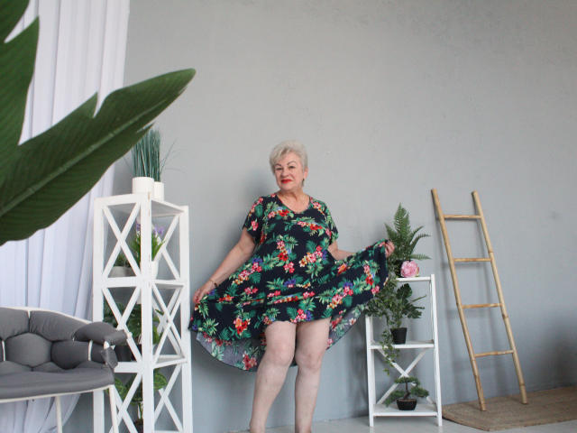 KayleSmoll - Live porn &amp; sex cam - 22415341