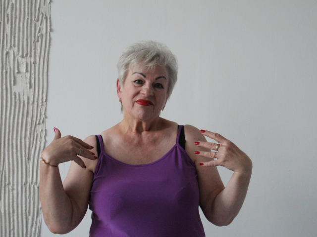 KayleSmoll - Camera khiêu dâm &amp; quyến rũ trực tiếp - 22415461