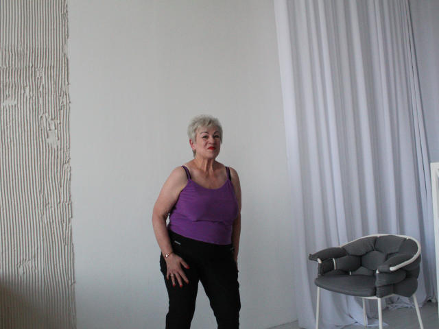 KayleSmoll - Camera khiêu dâm &amp; quyến rũ trực tiếp - 22415501