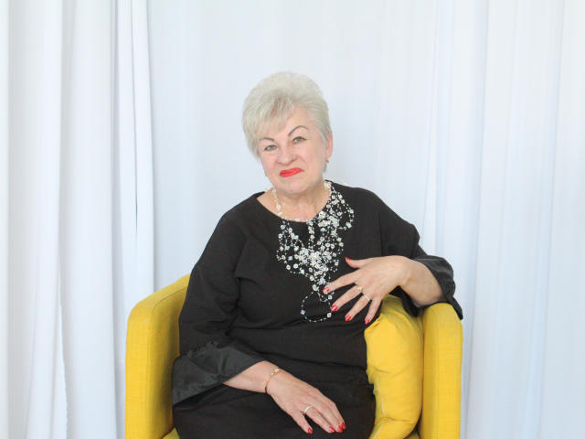 KayleSmoll - Live porn &amp; sex cam - 22415841