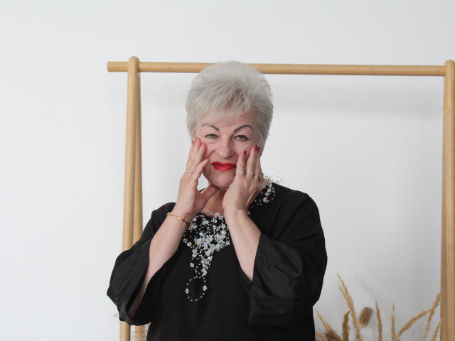 KayleSmoll - сексуальная веб-камера в реальном времени - 22415937