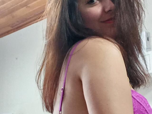 LaFrancaiseJessy - Live porn &amp; sex cam - 22419281